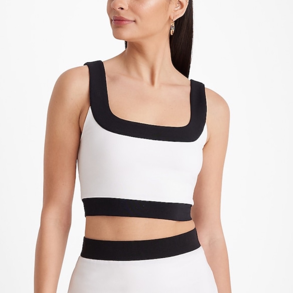 Express Body Contour Stretch Cotton Tipped Square Neck Cropped Tank Top Size M